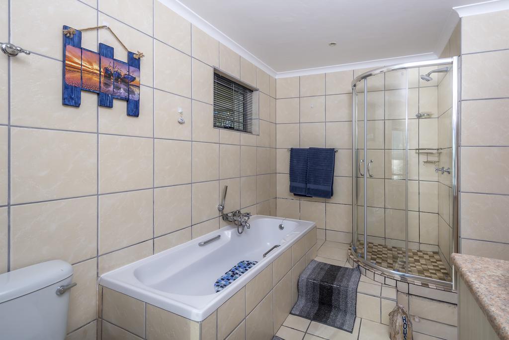The White House Apartment Mossel Bay Exterior foto